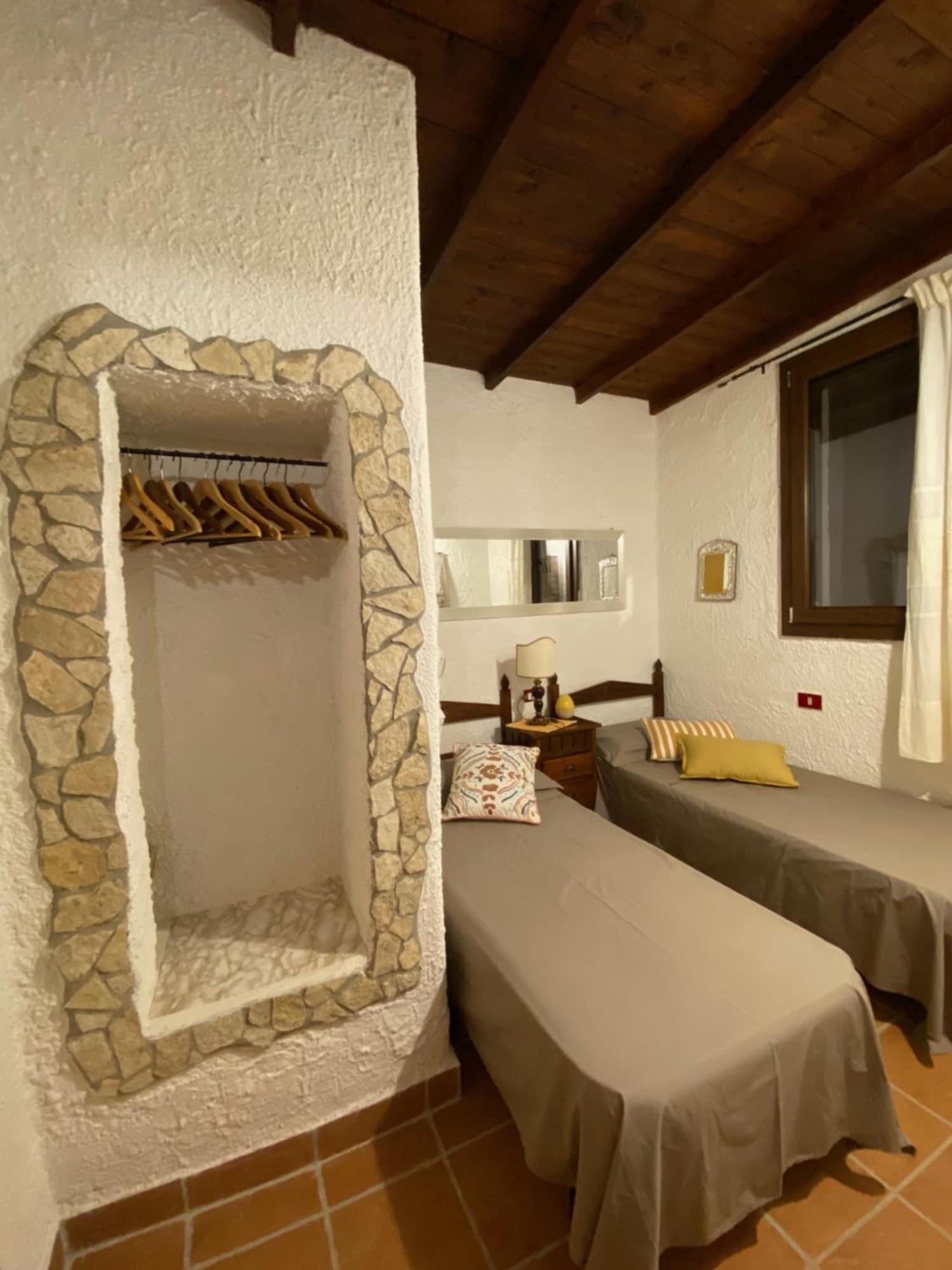 Beautifulhousebybeach Solanas  Bagian luar foto