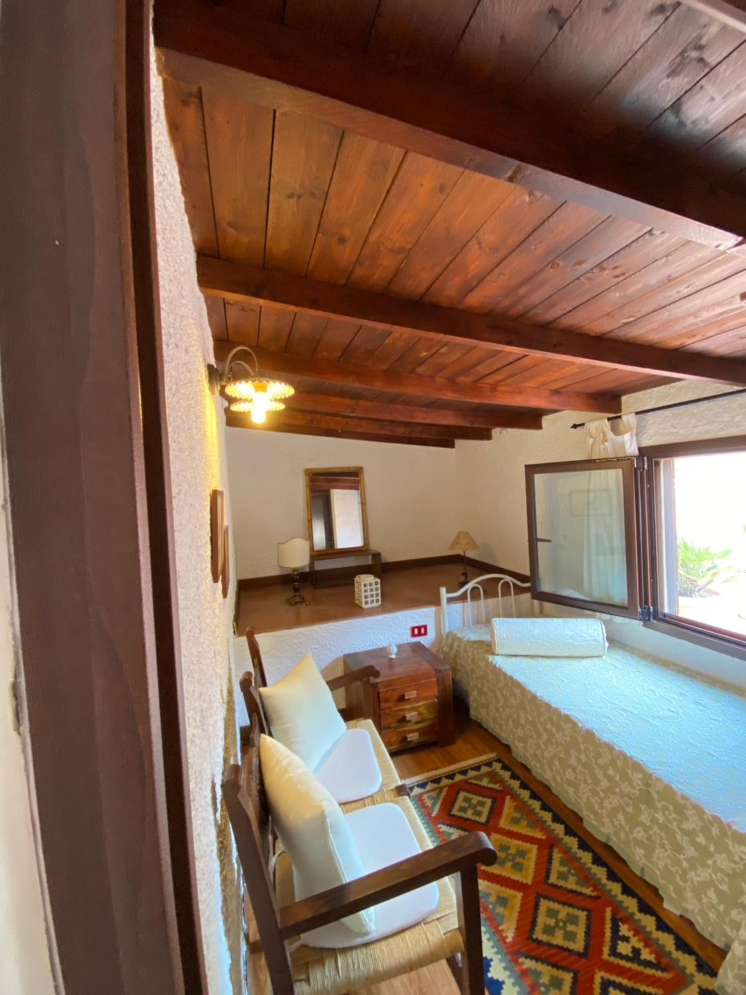 Beautifulhousebybeach Solanas  Bagian luar foto